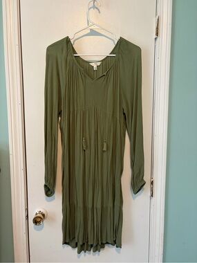 Time and Tru Olive Tie-Front Long Sleeve Midi Dress